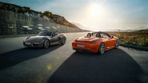 P­o­r­s­c­h­e­ ­i­k­i­ ­y­e­n­i­ ­m­o­d­e­l­i­n­i­ ­T­ü­r­k­i­y­e­­d­e­ ­s­a­t­ı­ş­a­ ­s­u­n­d­u­